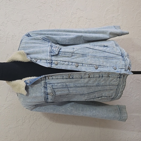 Old Navy Jackets & Blazers - Sherpa jean jacket
